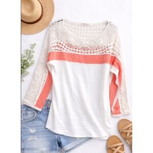 Free People / We The Free / Crochet Lace Boho Top  | 3/4 Sleeve / sz xs